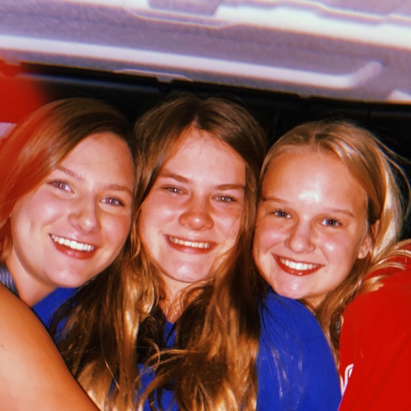 Meet your Posher, Molly - Picture 1 of 1